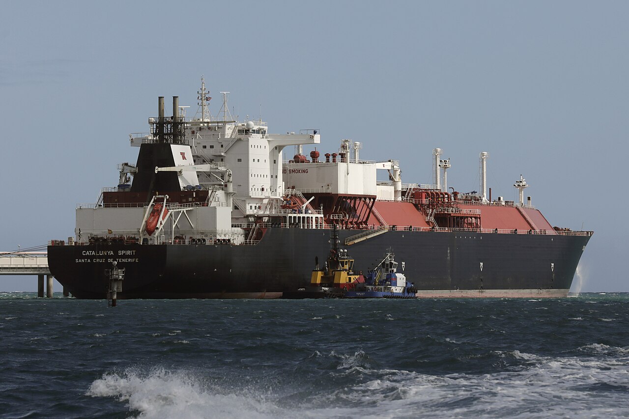 LNG carrier ship transporting liquefied natural gas
